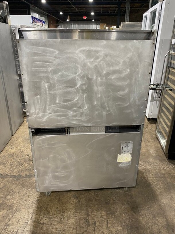 Southbend Heavy Duty Commercial Natural Gas Powered 4 Burner Stove! With Raised Back Splash! With Oven Underneath! All Stainless Steel! On Casters! Model: P32D-BBB SN: 05M09248! - Image 3 of 11