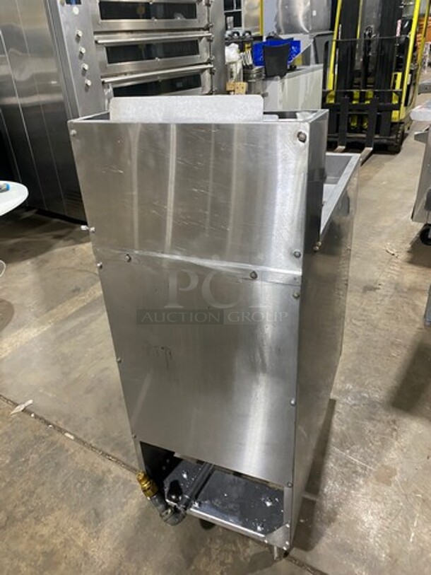 Atosa Commercial Natural Gas Powered Deep Fat Fryer! With 2 Metal Frying Baskets! All Stainless Steel! On Legs! - Image 3 of 8