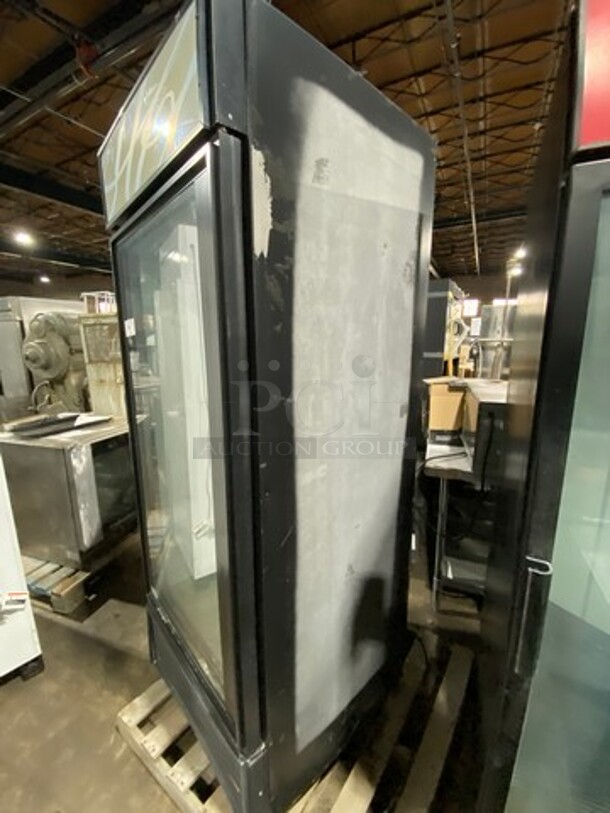 True Commercial Single Door Reach In Refrigerator Merchandiser! With View Through Door! Model: GDM26 SN: 4163902 115V 60HZ 1 Phase - Image 4 of 8