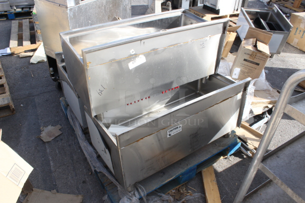 BRAND NEW SCRATCH & DENT! Regency 18" x 36" Underbar Ice Bin with 7 Circuit Post-Mix Cold Plate and Bottle Holders - 79 lb. 3x Your Bid.  - Image 10 of 10
