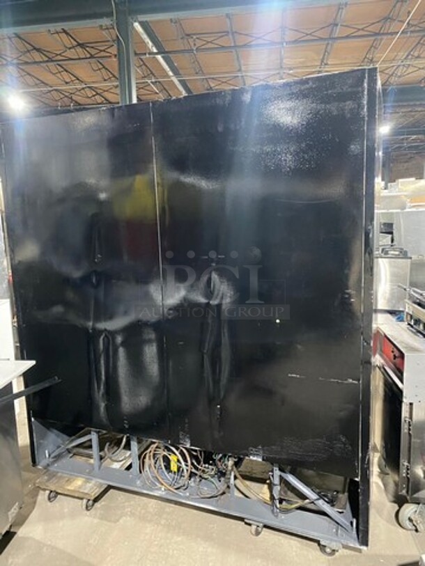 Beverage Air Commercial 3 Door Reach In Cooler Merchandiser! With View Through Doors! With Poly Coated Racks! Model: MT66 SN: 4450558 115V 60HZ 1 Phase - Image 3 of 10