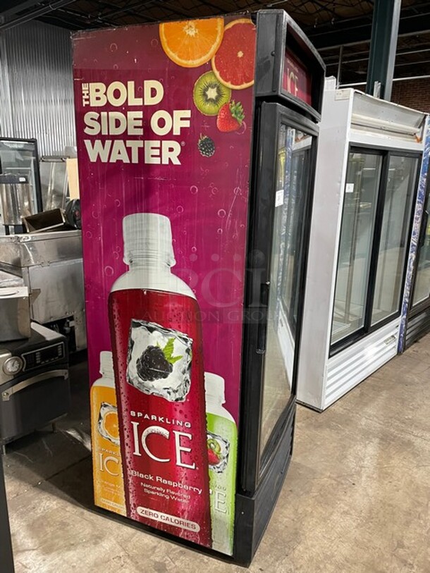 True Commercial Single Glass Door Reach In Refrigerator Merchandiser! With Poly Coated Racks! 115V 1 Phase! Model: GDM-26-HC-LD SN:8834036! - Image 3 of 8