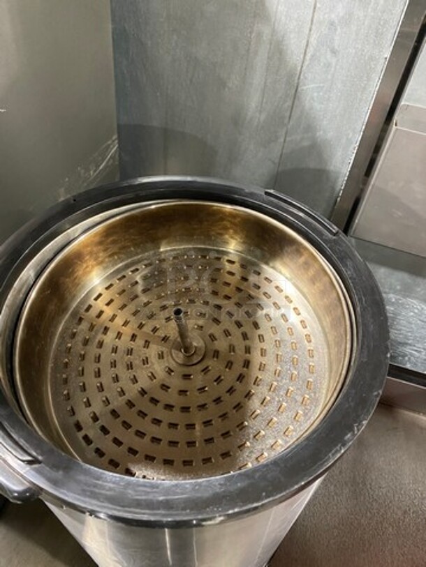 Dominion Commercial Countertop Coffee Urn! All Stainless Steel! Model: DK100 120V - Image 6 of 7