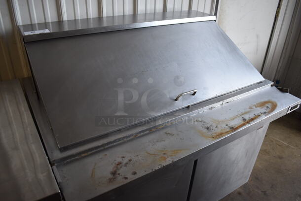 Adcraft SLM-2D Stainless Steel Commercial Sandwich Salad Prep Table Bain Marie Mega Top on Commercial Casters. 115 Volts, 1 Phase. 47x34x46.5. Tested and Powers On But Does Not Get Cold - Image 5 of 9