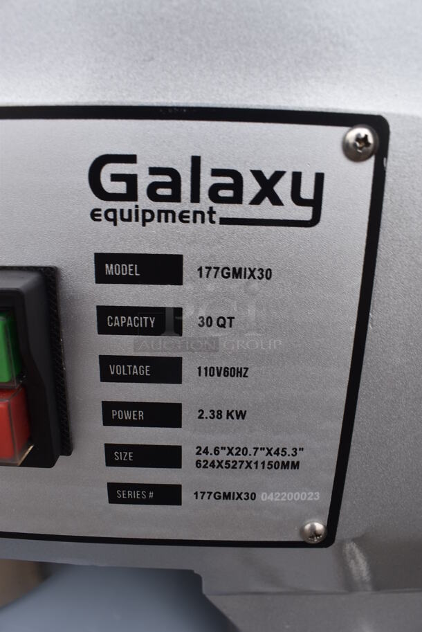 BRAND NEW SCRATCH AND DENT! Galaxy 177GMIX30 Metal Commercial Floor Style 30 Quart Planetary Dough Mixer w/ Stainless Steel Mixing Bowl, Bowl Guard, Dough Hook, Balloon Whisk and Paddle Attachments. 110 Volts, 1 Phase. 20x26x48. Tested and Working! - Image 7 of 9