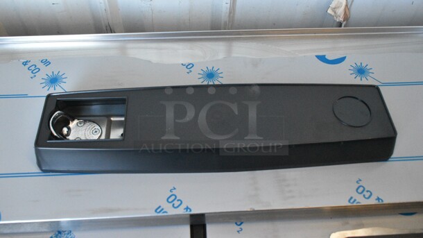 BRAND NEW SCRATCH AND DENT! Beverage Air DW49HC-B-29 50" Black Frosty Brew Deep Well Bottle Cooler. 115 Volts, 1 Phase. Tested and Working! - Image 7 of 8