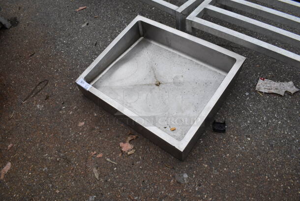 Metal Bin.  - Image 2 of 3