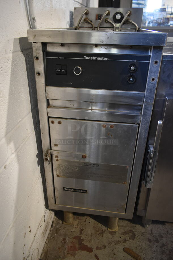 Toastmaster Stainless Steel Commercial Electric Powered Floor Style Deep Fat Fryer.  - Image 4 of 7