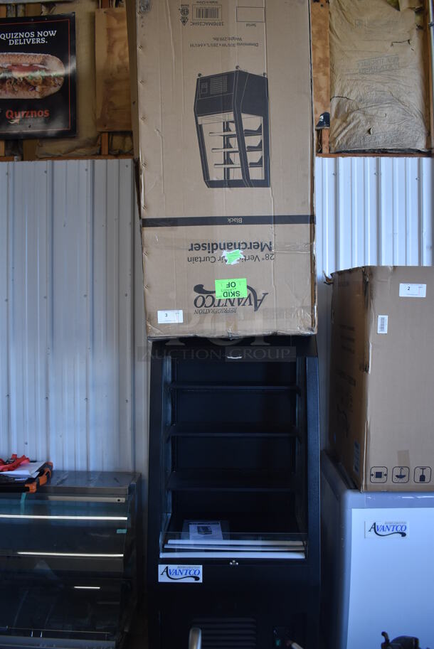BRAND NEW SCRATCH AND DENT! Avantco 189BMAC26HC Metal Commercial Open Grab N Go Merchandiser on Commercial Casters. 110-120 Volts, 1 Phase. 28x26x59.5. Tested and Working! - Image 3 of 11