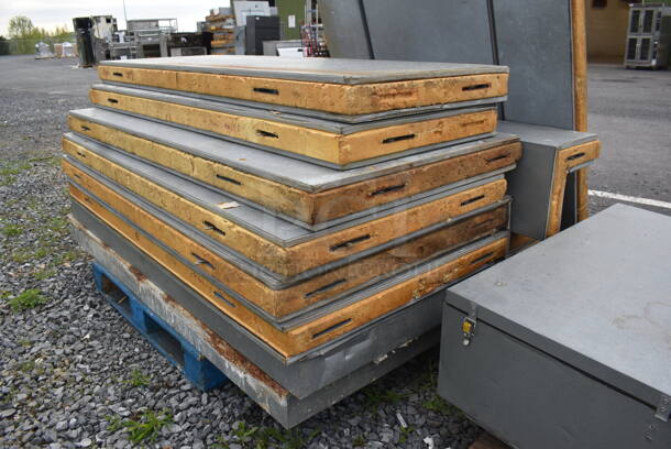 Norlake SELF CONTAINED Walk In Cooler Box w/ Copeland RSE4-0075-IAV-204 208/230 Volt, 1 Phase Compressor and Norlake CPB0751C 208-230 Volt, 1 Phase Condenser. 4'x6' Door, Two 2'x6'x Panels, Two 2.5'x6' Corner Panels, Two 3'x6' Panels, Two 1'x1'x6' Corner Panels, Two 4'x6' Ceiling Panels. Picture of the Unit Before Removal Is Included In the Listing. - Image 6 of 9