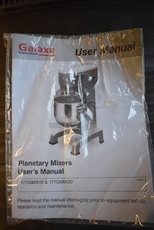 BRAND NEW SCRATCH AND DENT! Galaxy 177GMIX20 Metal Commercial Floor Style 20 Quart Planetary Dough Mixer w/ Stainless Steel Mixing Bowl, Bowl Guard, Dough Hook, Balloon Whisk and Paddle Attachments. Missing Fan Back Cover. 110 Volts, 1 Phase. 15x20x33. Tested and Working! - Image 9 of 11