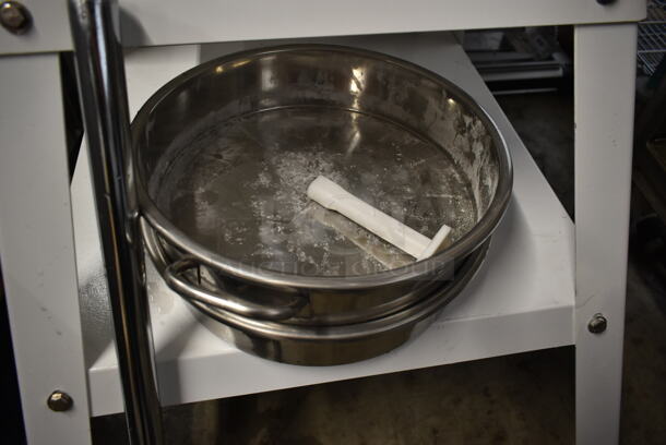 BRAND NEW SCRATCH AND DENT! Estella 348MDD18 Metal Commercial Floor Style Manual 18 Section Dough Divider. Tested and Working! - Image 8 of 11