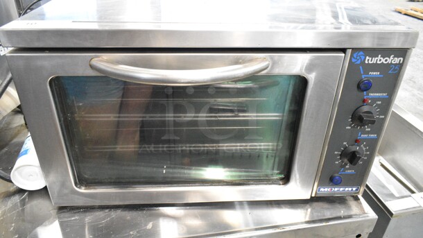 Moffat Turbofan E25MS Stainless Steel Countertop Half Sheet Pan Electric Powered Convection Oven. 100-120 Volts, 1 Phase. Tested and Working! - Image 1 of 6