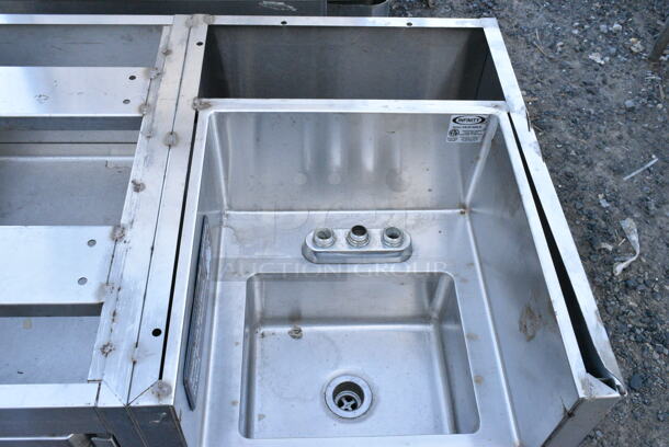 Stainless Steel Work Station w/ sink Bay and Door.  - Image 4 of 7