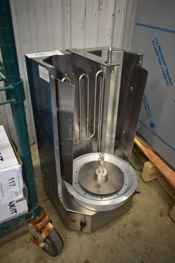 BRAND NEW SCRATCH AND DENT! Avantco 177VBE101A Stainless Steel Commercial Countertop Electric Powered 20 lb. Vertical Broiler. 120 Volts, 1 Phase. Tested and Working! - Image 6 of 8