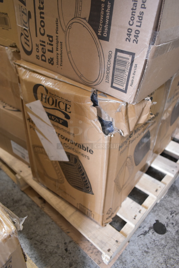 PALLET LOT of 22 BRAND NEW Boxes Including 2 Box 433NACHOS Carnival King Small Clear 2 Compartment Plastic Nacho Tray - 500/Case, 2 Box 176CMT7RHBL Choice 10 1/2" x 15 1/2" Right Handed Heavy-Duty Melamine NSF Blue 7 Compartment Tray - 12/Pack, 3 Box 128HD8COMBO ChoiceHD 8 oz. Microwavable Translucent Plastic Deli Container and Lid Combo Pack - 240/Case, 760SOUP6WB Choice 6 oz. White Double Poly-Coated Paper Food Cup - 1000/Case, 2 Box 500TO963 Choice 9" x 6" x 3" Microwaveable 2-Compartment Black / Clear Plastic Hinged Container - 100/Case, 3 Box 127P150C Choice 1.5 oz. Clear Plastic Souffle Cup / Portion Cup - 2500/Case, 500TW5 Choice 5 oz. Translucent Thin Wall Plastic Cold Cup - 2500/Case, 2 Box 5001BNAP EcoChoice 1-Ply Natural Kraft Beverage / Cocktail Napkin - 4000/Case. 22 Times Your Bid! - Image 5 of 12