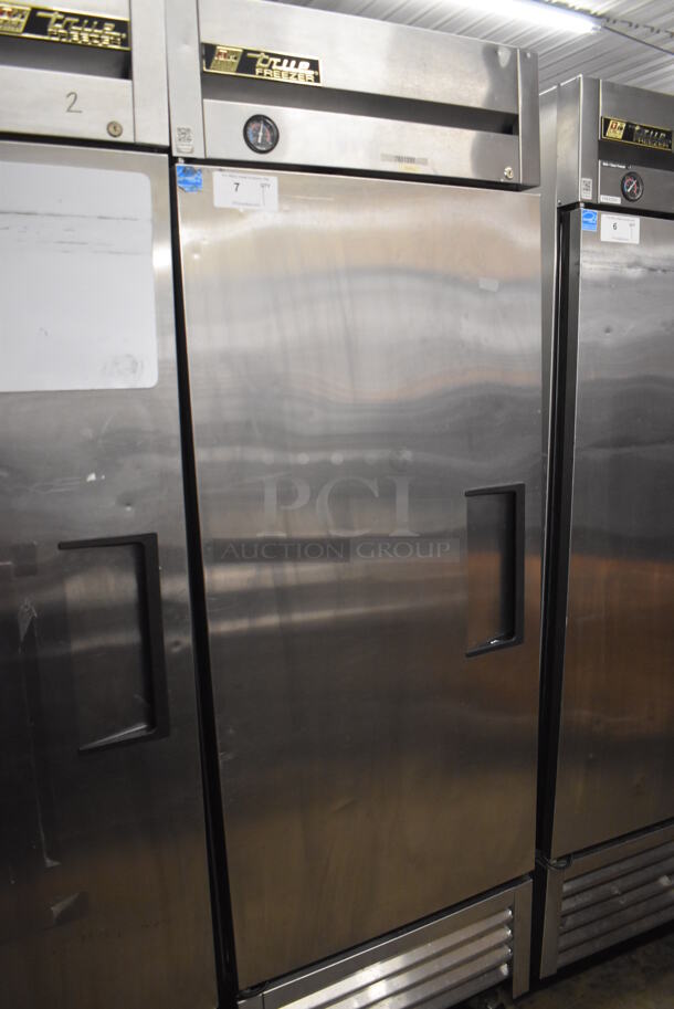 2013 True T-23F ENERGY STAR Stainless Steel Commercial Single Door Reach In Freezer w/ Poly Coated Racks on Commercial Casters. 115 Volts, 1 Phase. 27x30x83.5. Tested and Powers On But Does Not Get Cold - Image 3 of 6