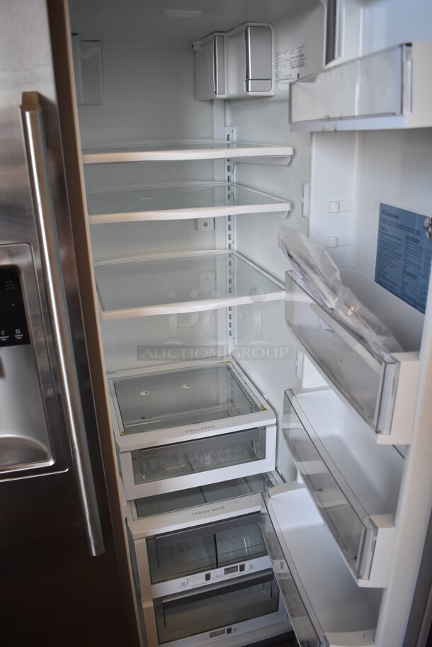 BRAND NEW SCRATCH AND DENT! 2013 Electrolux EI23CS35KS2 Stainless Steel Commercial French Style Cooler Freezer Combo Unit w/ Water and Ice Dispenser. 115 Volts, 1 Phase. 36x32x70. Tested and Working! - Image 7 of 8