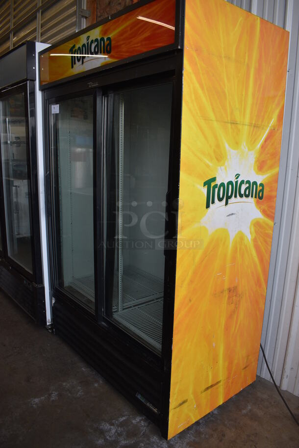 2016 True Model GDM-45-HC-LD Metal Commercial 2 Door Reach In Cooler Merchandiser w/ Poly Coated Racks. 115 Volts, 1 Phase. 51x30x79. Tested and Working! - Image 3 of 6