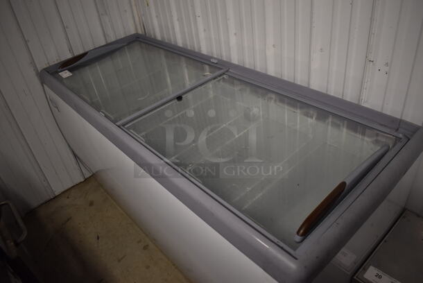 Avantco Metal Commercial Chest Freezer Merchandiser w/ Poly Coated Baskets on Commercial Casters. 71x28x34. Tested and Powers On But Does Not Get Cold - Image 2 of 8