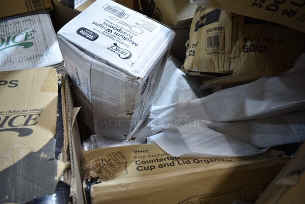 PALLET LOT of 15 BRAND NEW Boxes Including Dart 50HT1 5" x 5" x 3" White Foam Hinged Lid Container - 500/Case, 612509L 9" Round Foil-Laminated Board Lid, 500CC32P Choice Clear PET Plastic Cold Cup - 32 oz. - 500/Case, 5342CD Dixie PerfecTouch Insulated Paper Hot Cup 12 oz. - 1000/Case, 612SL47MED ChoiceHD Smoothwall Silver Medium Oblong Foil Entree / Take-Out Pan with Dome Lid 47.4 oz. - 50/Case. 15 Times Your Bid!  - Image 6 of 8