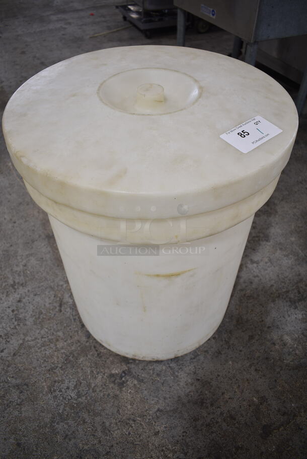 White Poly Bin w/ Lid on Dolly. - Image 5 of 5