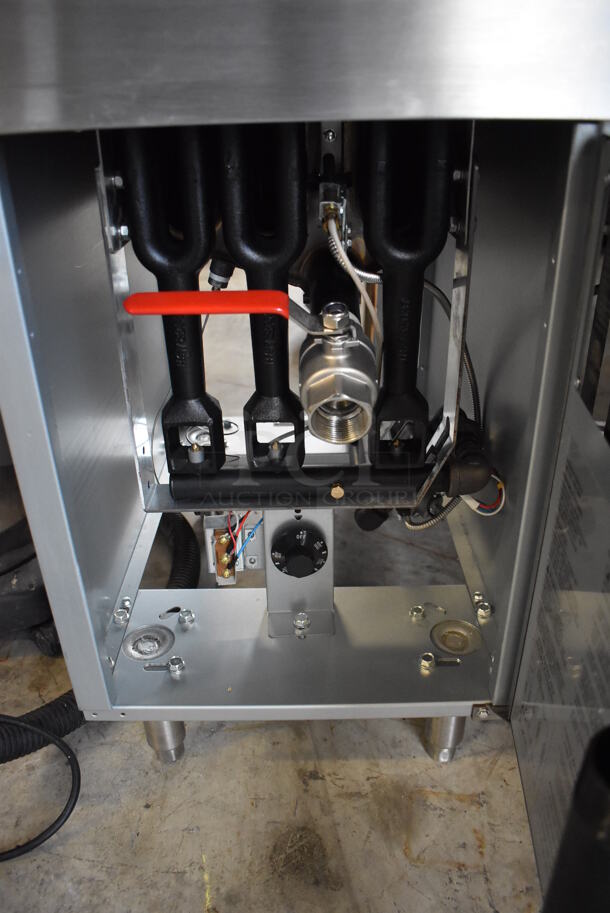 LIKE NEW! 2021 Avantco FF300-N Stainless Steel Commercial Floor Style Natural Gas Powered Deep Fat Fryer w/ 1 Metal Fry Basket. 90,000 BTU. Used a Few Times at Trade Show. 15.5x30x47. Tested and Working! - Image 5 of 6
