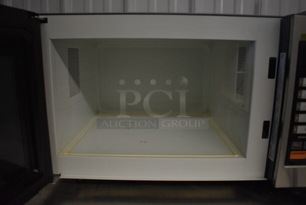 Panasonic Stainless Steel Commercial Countertop Microwave Oven. 120 Volts, 1 Phase. 20x15x12 - Image 5 of 7