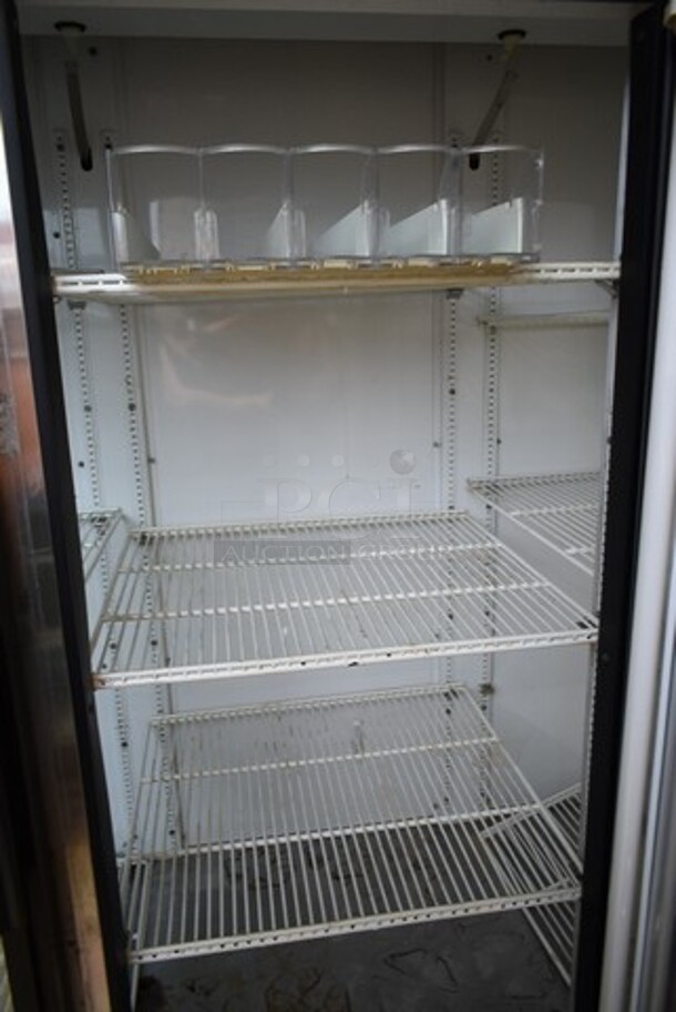 True GDM-72 Metal Commercial 3 Door Reach In Cooler Merchandiser w/ Poly Coated Racks. 115 Volts, 1 Phase. Tested and Powers On But Does Not Get Cold - Image 5 of 7