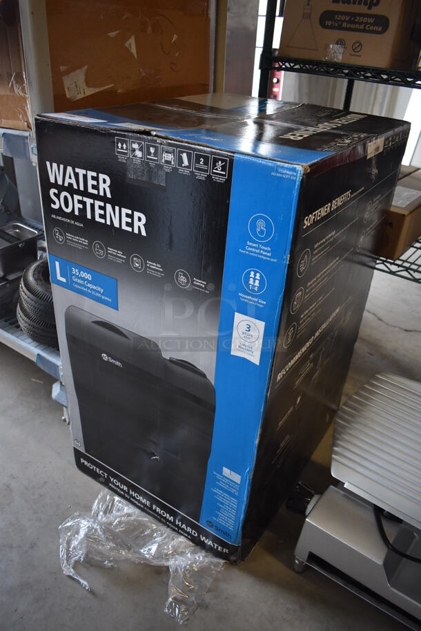BRAND NEW SCRATCH AND DENT! AO Smith AO-WH-SOFT-350 Metal 35,000 Grain Capacity Water Softener - Image 2 of 6