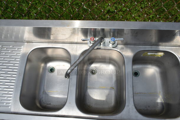 Krowne KR18-43R Stainless Steel 3 Bay Sink w/ Left Side Drain Board, Faucet, Handles and 2 Legs. Bays 10x9 - Image 3 of 4