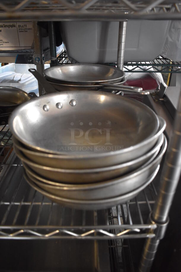 ALL ONE MONEY! Tier Lot of Various Metal Skillets - Image 8 of 10
