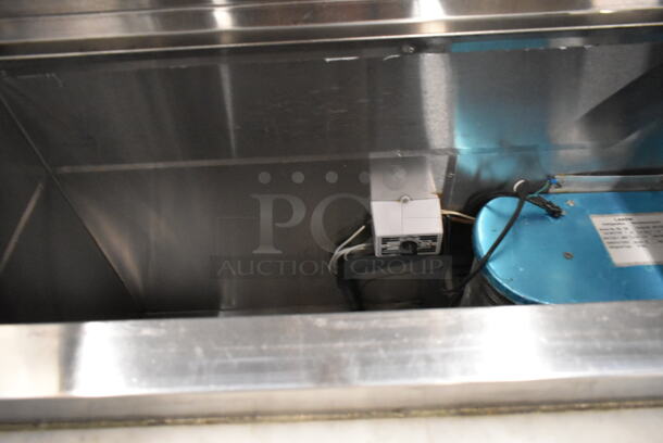 2014 Leader PT72 S/C Stainless Steel Commercial Pizza Prep Table w/ Oversized Stone Cutting Board. 115 Volts, 1 Phase. Tested and Working! - Image 5 of 8