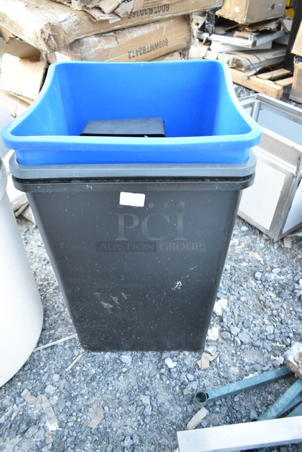 7 BRAND NEW SCRATCH AND DENT! Various Items; Silverware Organizer and 6 Trash Cans Including 475SQ35BLREC, 6901867531BK, 475TCRND55WH. 7 Times Your Bid! - Image 3 of 9