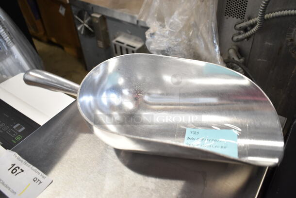 14 BRAND NEW SCRATCH AND DENT! Items Including 407ALSC85 Choice 85 oz. One-Piece Aluminum Scoop, Fire Extinguisher Case, 6 Metal Half Size Baking Pans and Stainless Steel Full Size Drop In Bins. 14 Times Your Bid! - Image 3 of 12