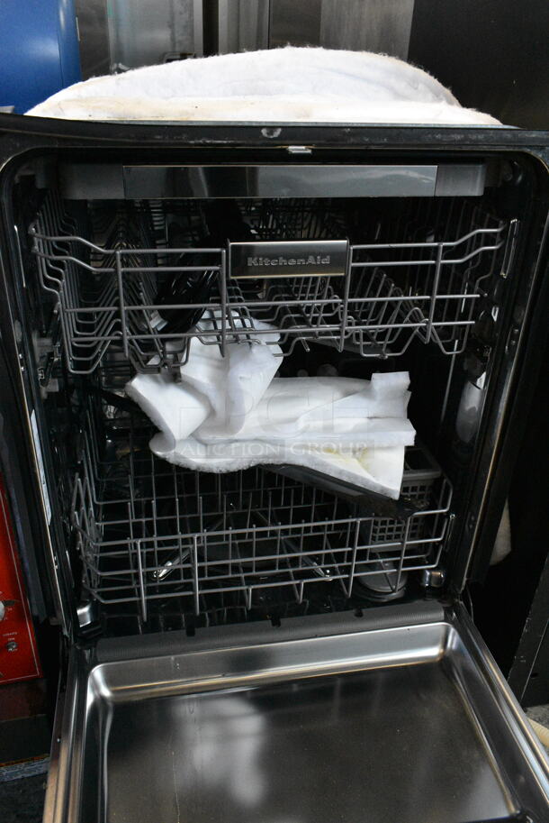 KitchenAid KDTE234GPS0 Stainless Steel Undercounter Dishwasher. 120 Volts, 1 Phase.  - Image 5 of 8