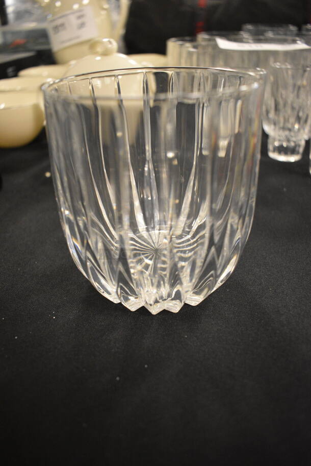 ALL ONE MONEY! Lot of Various Glassware - Image 6 of 8