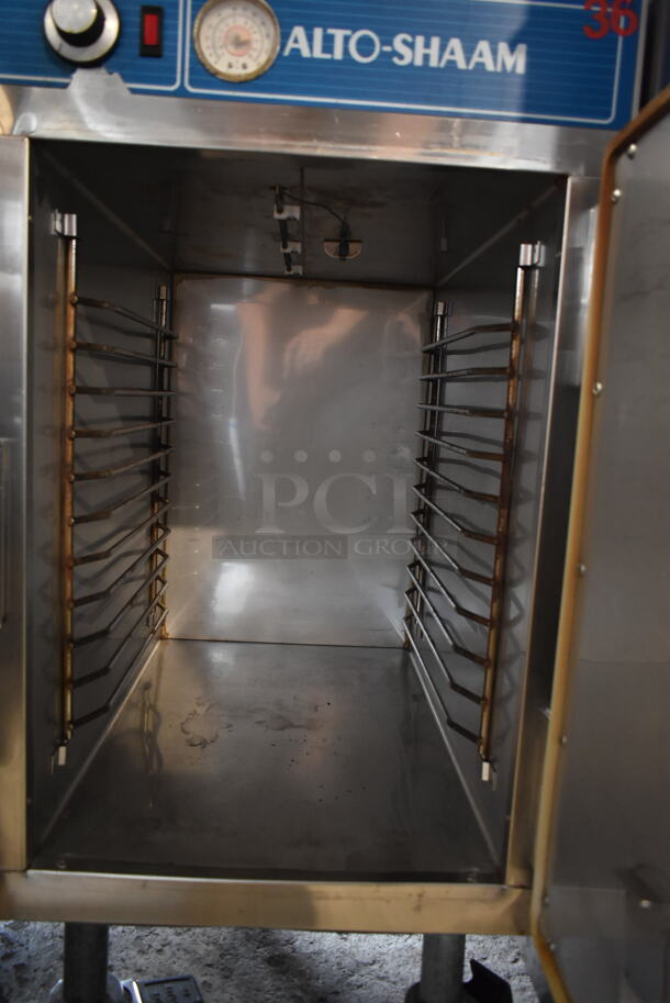 Alto Shaam 500-S Stainless Steel Commercial Heated Holding Cabinet on Commercial Casters. 125 Volts, 1 Phase. Tested and Working! - Image 4 of 5