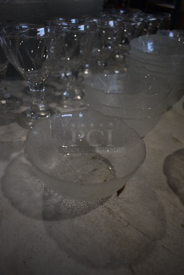 23 Glass Bowls. 5x5x2. 23 Times Your Bid! - Image 3 of 3