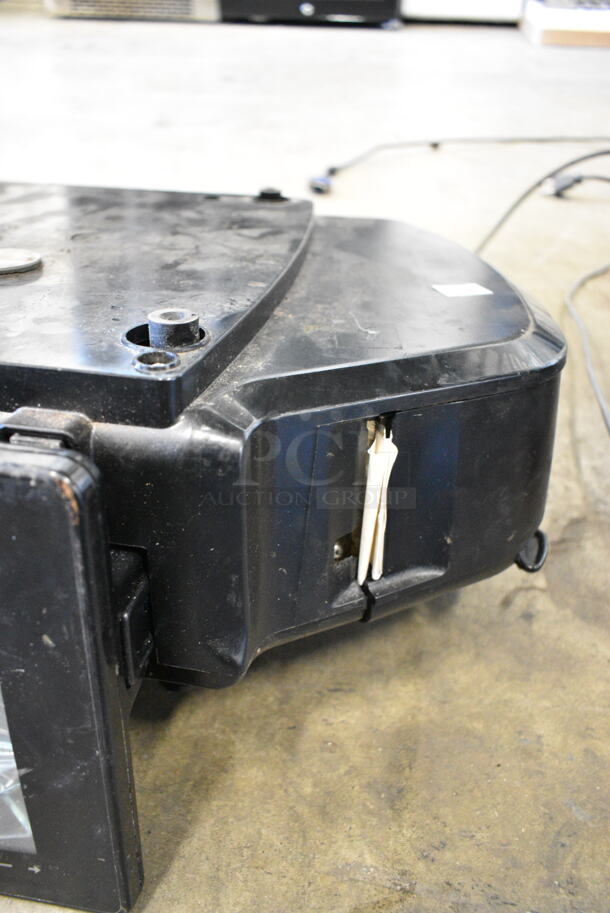 Hobart HTi Metal Countertop Scale. 120/208-240 Volts, 1 Phase.  - Image 4 of 5