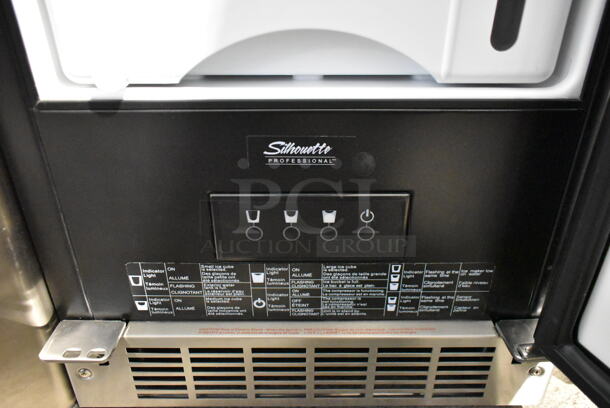 BRAND NEW SCRATCH AND DENT! Danby DIM32D1BSSPR 32lb 15" Stainless Steel Built-In Ice Maker. 115 Volts, 1 Phase. Tested and Working! - Image 4 of 6
