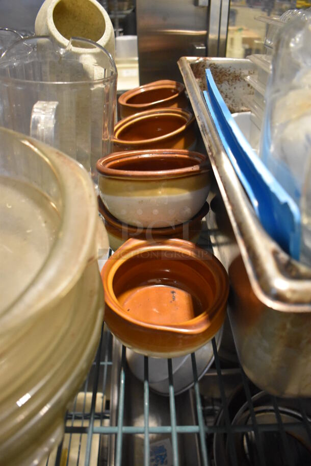 ALL ONE MONEY! Tier Lot of Various Items Including Poly Pitchers, Buckets and Glass Pie Pans - Image 4 of 6