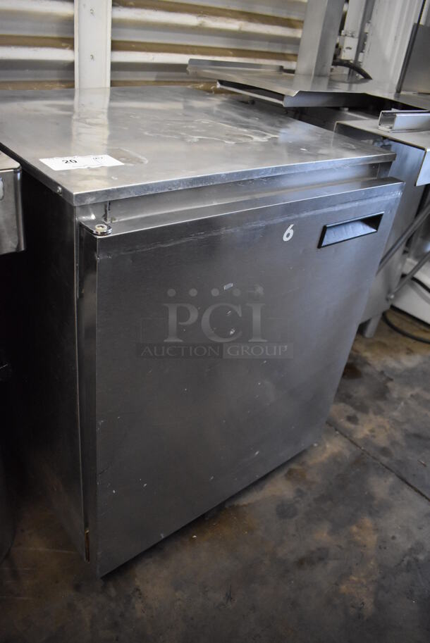 Delfield 406CA-DHL-DD1 Stainless Steel Commercial Single Door Undercounter Cooler on Commercial Casters. 115 Volts, 1 Phase. 27x28x32. Tested and Working! - Image 4 of 7