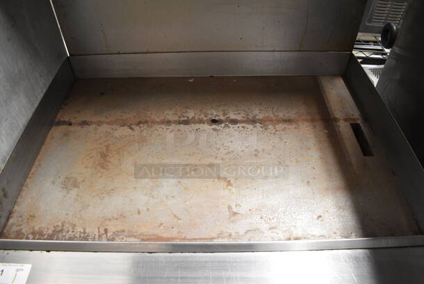 Vulcan 36XTL-559 Stainless Steel Commercial Propane Gas Powered Flat Top Griddle w/ Oven, Over Shelf and Back Splash on Commercial Casters. - Image 3 of 7