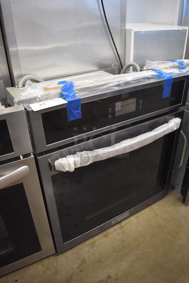 BRAND NEW SCRATCH AND DENT! Frigidaire GCWS2767ADA Stainless Steel Electric Powered Convection Oven w/ View Through Door. 120-208/240 Volts, 1 Phase. 27x27x28 - Image 2 of 10