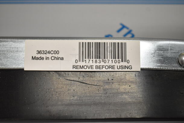 2 BRAND NEW! Metal Squeegee Heads. 2 Times Your Bid! - Image 4 of 4