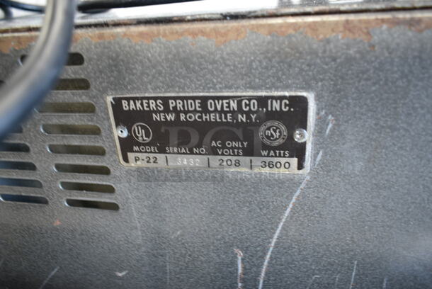 Bakers Pride P-22 Stainless Steel Commercial Countertop Electric Powered Pizza Oven. 208 Volts.  - Image 5 of 5