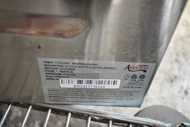 BRAND NEW SCRATCH AND DENT! Avantco 177EG24N Stainless Steel Countertop Electric Powered Flat Top Griddle. 208/240 Volts, 1 Phase.  - Image 5 of 5