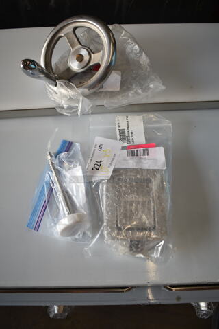 3 BRAND NEW SCRATCH AND DENT! Items; HPS103643 Cleveland S103643 Latch;Door;Paddle Type Service, HPKE52752 Cleveland KE52752 Valve Piston;Td2 Prior 36892, HPKE6039041 Cleveland KE603904-1 Handwheel; Mt T1 Modified. 3 Times Your Bid!