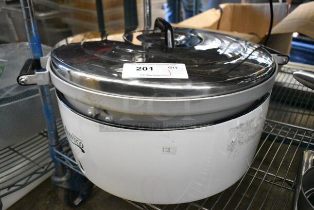 BRAND NEW SCRATCH AND DENT! Avantco 177GRC110NAT Natural Gas 110 Cup (55 Cup Raw) Gas Rice Cooker. 14,000 BTU - Image 2 of 9